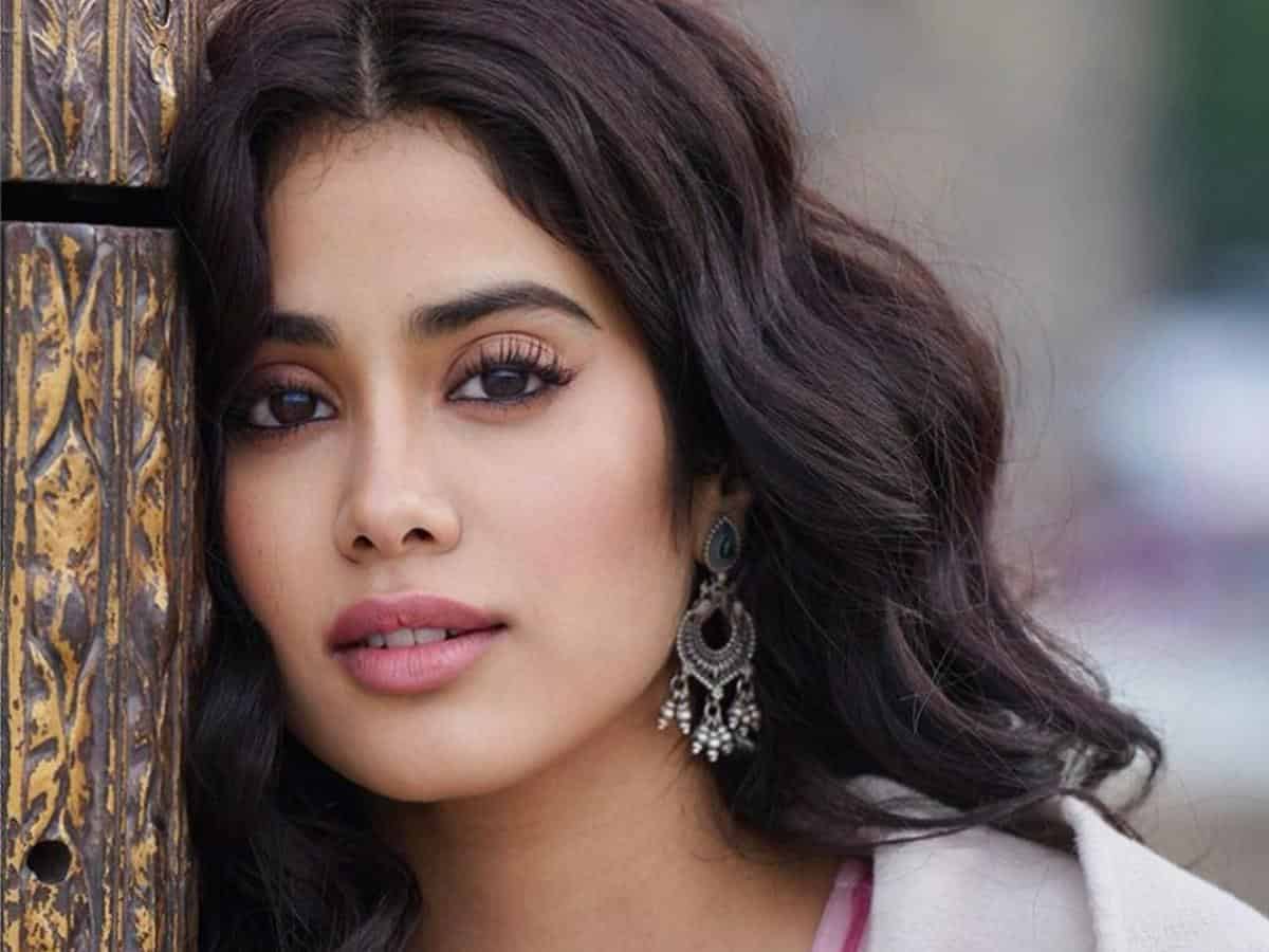 Jhanvi Kapoor Phone Number, WhatsApp Number, House Address, Email Id, Contacts