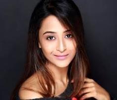 Actress Ariah Agarwal Contact Details, Social Pages, Current Address