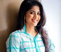 Actress Megha Akash Contact Details, Current Location, Social Pages, Biodata