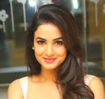 Model Sonal Chauhan Contact Details, Social Profiles, House Location